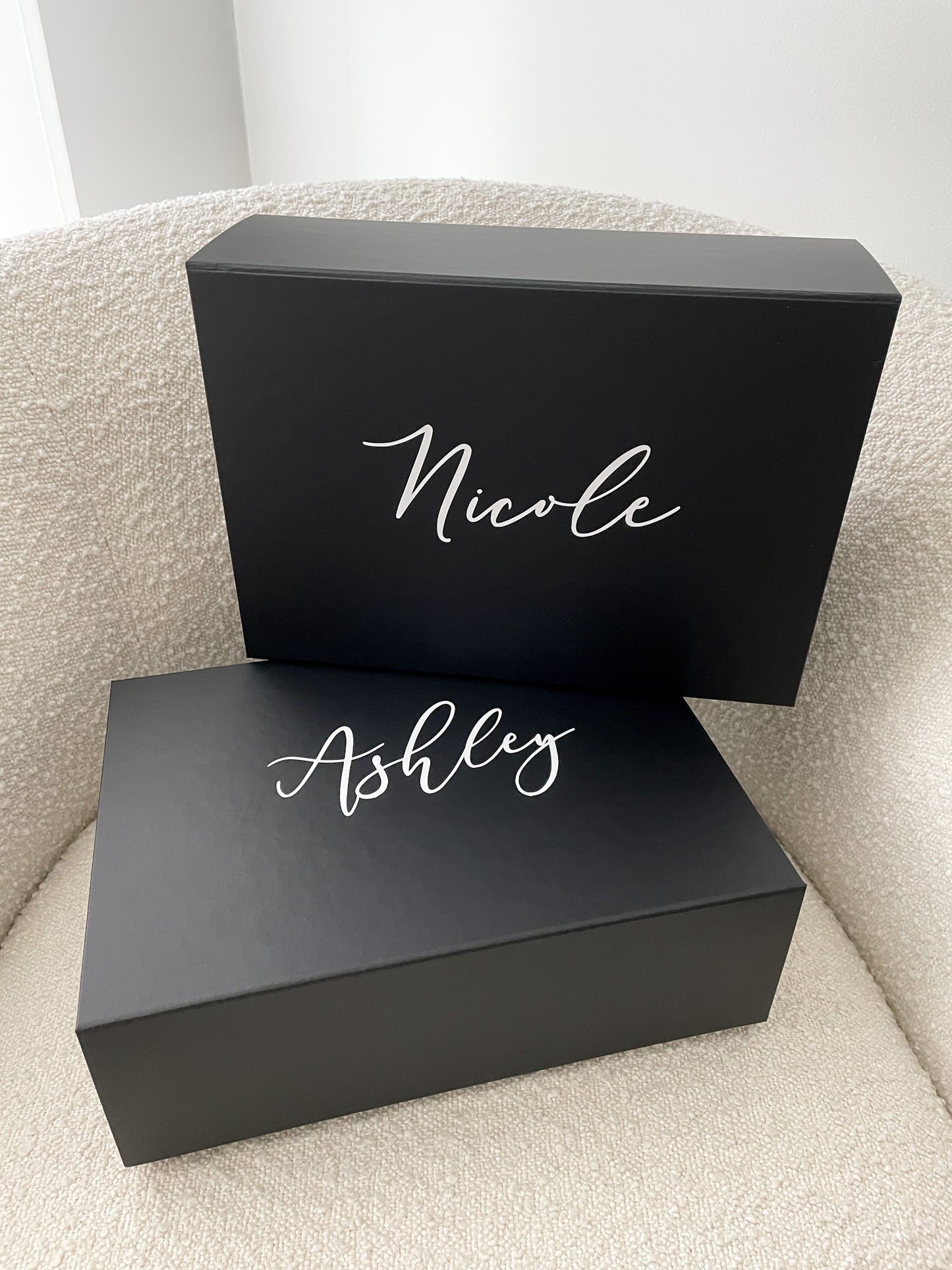 Personalised Bridesmaids Gift Box Black - Vorfreude Stationery