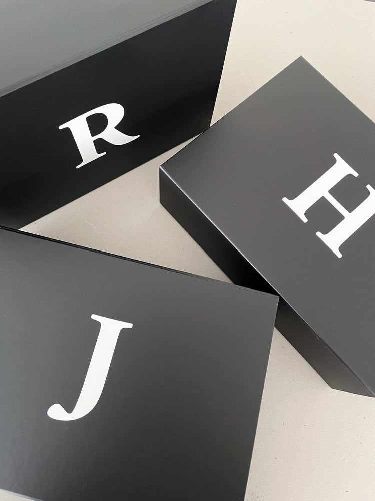 Minimalistic Letter Personalised Gift Box Black - Vorfreude Stationery