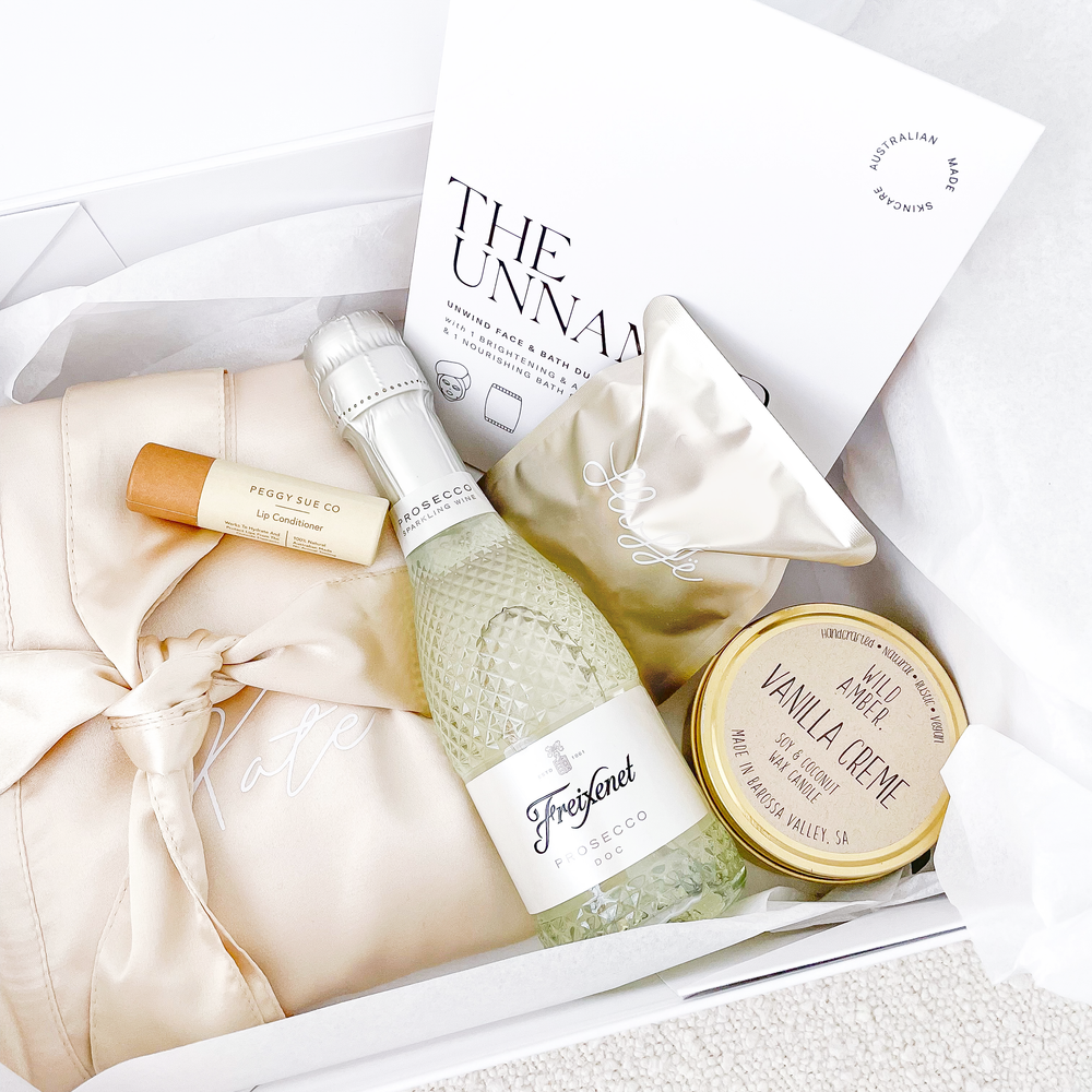 Love You Lots Bridesmaids Gift Box *temporarily only available with ribbon closure* - Vorfreude Stationery