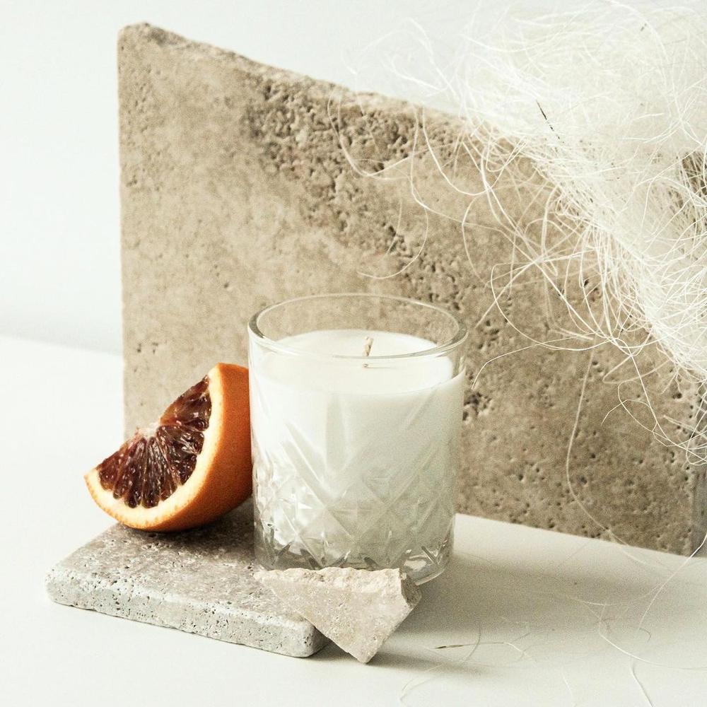 Papillon Bleu Co - Baies Blackcurrant and Rose Maison Candle - Vorfreude Stationery