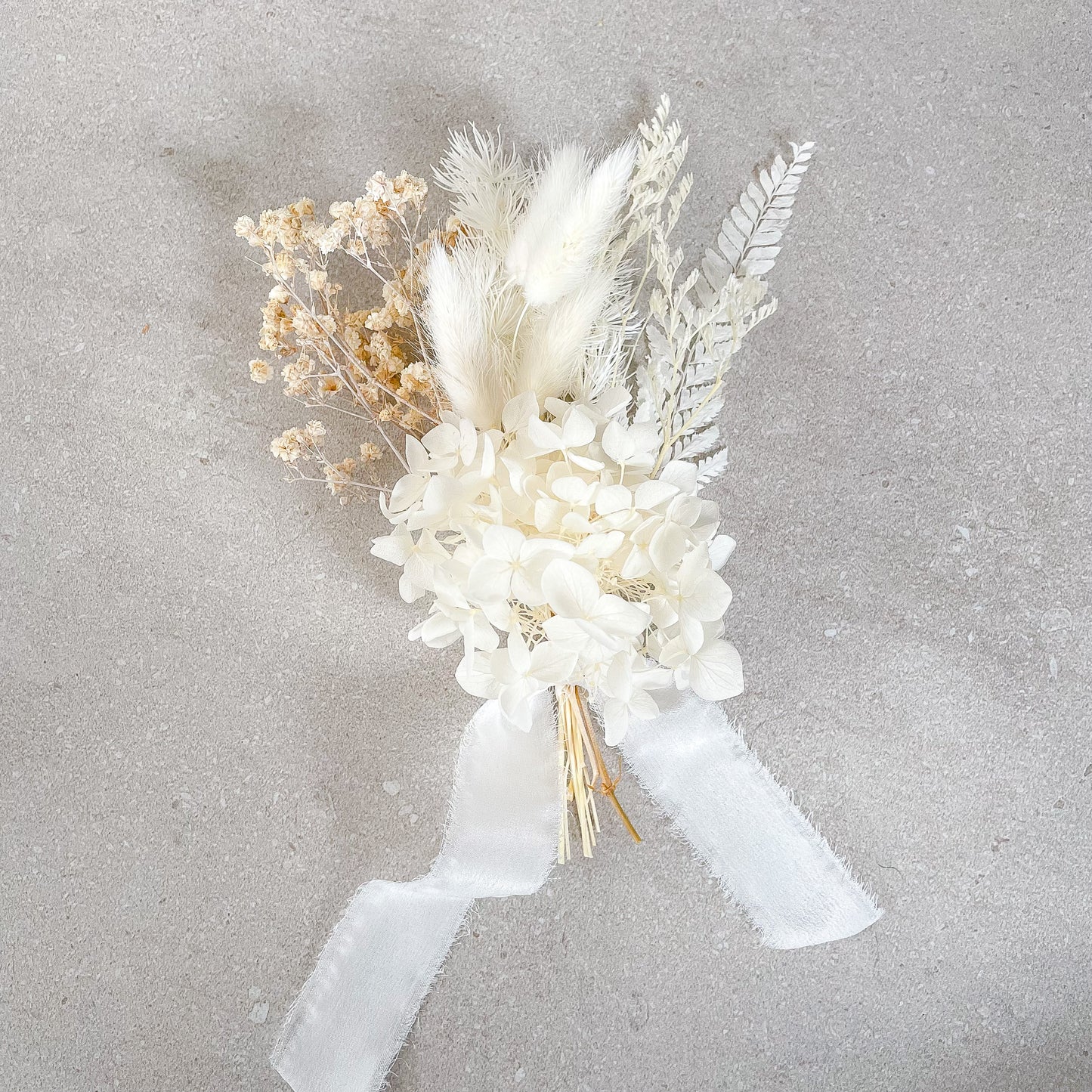 
                  
                    Forever Fleur Dried Posy Bouquet - Vorfreude Stationery
                  
                
